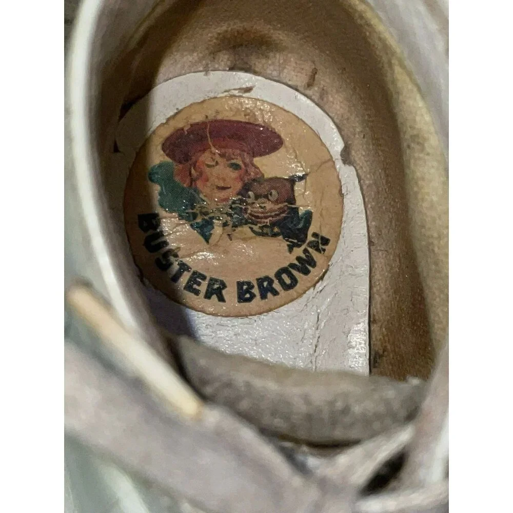 Vintage Buster Brown Walking Shoes 5/6? Used White *Lots of Wear